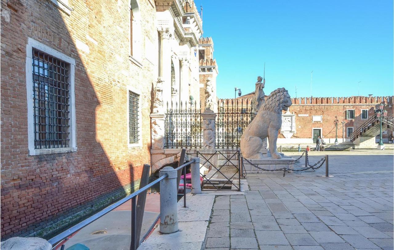 Stunning Apartment In Venezia With Kitchenette Exterior photo